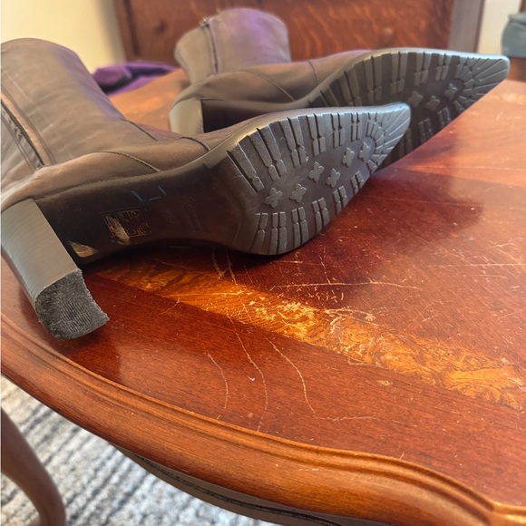 Brown leather mid-calf boots - Picture 3 of 7